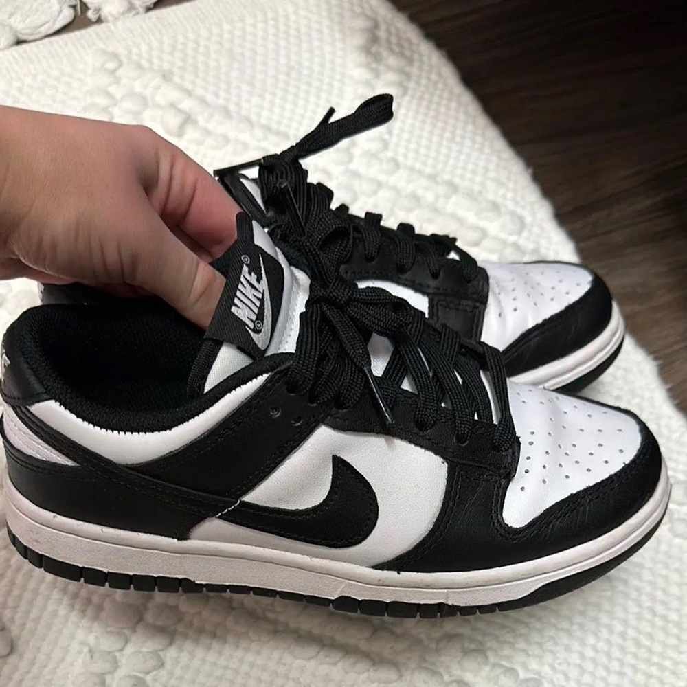 Nike Dunk Low Panda